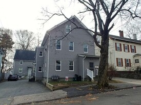 11 Falmouth St, Unit 3 in Worcester, MA - Building Photo