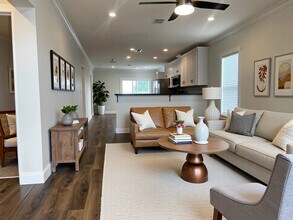 100 Biloxi Ct in Jarrell, TX - Building Photo - Building Photo