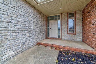 3253 S Kickapoo Ave in Springfield, MO - Building Photo - Building Photo