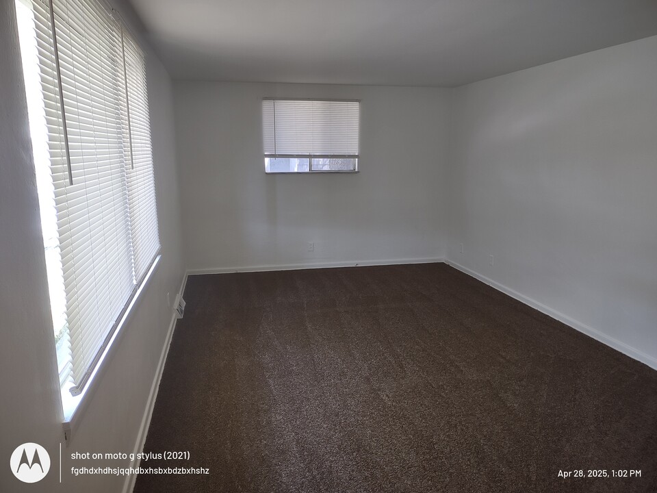 228 Ralph Ct NW, Unit 228 Ralph Ct. NW Canton in Canton, OH - Foto de edificio