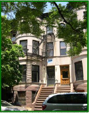 219 Saint Johns Pl in Brooklyn, NY - Foto de edificio