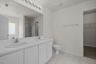 4805 Ayden Mill Rd in Apex, NC - Building Photo - Building Photo