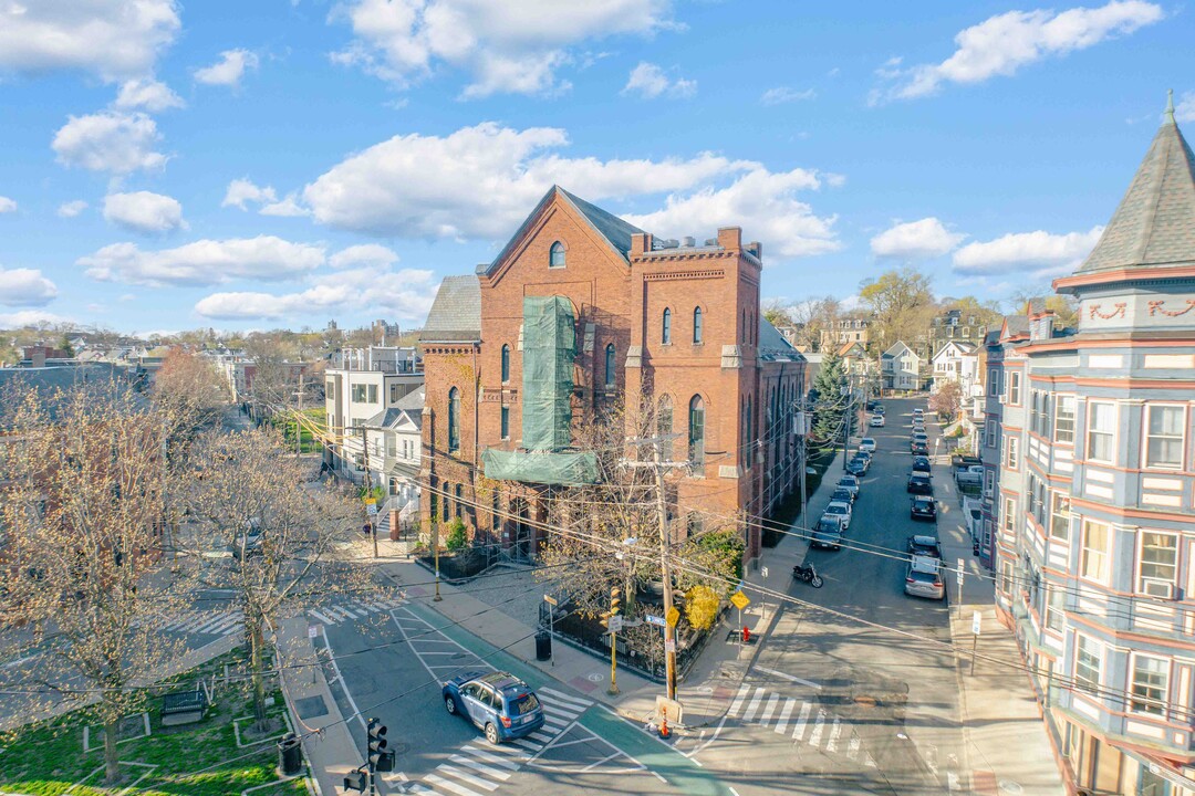 1 Summer St in Somerville, MA - Foto de edificio