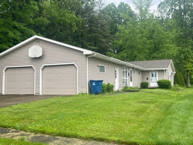 property at 939 N Highland Ave