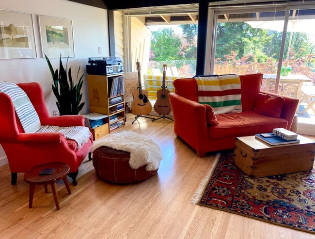 property at 1289 Keith Rd