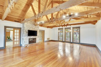 408 Westwood Terrace in Austin, TX - Building Photo - Building Photo