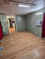 2335 Cochran St in Lakeland, FL - Building Photo