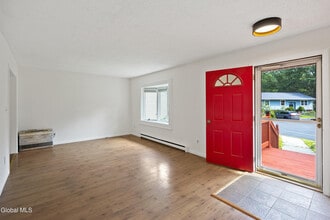 40 Pheasant Ct in Saratoga Springs, NY - Building Photo - Building Photo