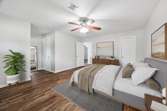 7822 Braesview Ln in Houston, TX - Building Photo - Building Photo