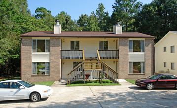 2002 E Park Ave in Tallahassee, FL - Building Photo - Building Photo