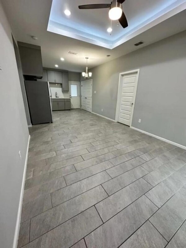 909 W Sunset Valley St in Alton, TX - Building Photo - Building Photo