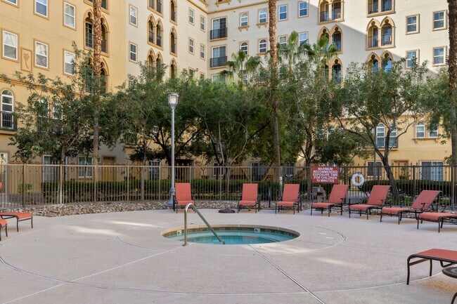 2455 W Serene Ave in Las Vegas, NV - Building Photo - Building Photo