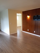 313 Pecks Dr in Everett, WA - Building Photo - Building Photo