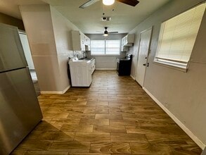 1504 Red Fox Rd in Wichita Falls, TX - Building Photo - Building Photo