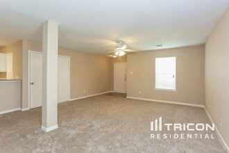 5746 Gasser Ln in Houston, TX - Building Photo - Building Photo