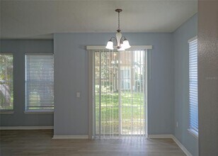 6760 Eagle Feather Dr in Riverview, FL - Foto de edificio - Building Photo