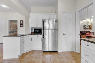 206 Ambleside Dr in London, ON - Building Photo - Building Photo