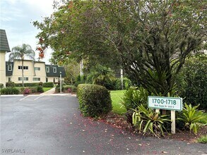 1706 Bald Eagle Dr in Naples, FL - Foto de edificio - Building Photo
