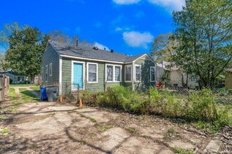 219 E Slattery Blvd in Shreveport, LA - Building Photo - Building Photo