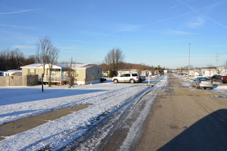 Deer Trace Pointe in Walton, KY - Building Photo - Building Photo