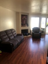 243 Espanas Glen in Escondido, CA - Building Photo - Building Photo