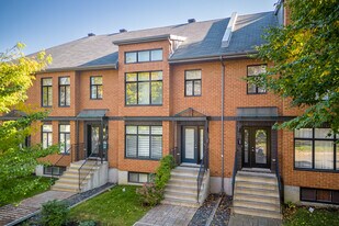 407 Mousseau-Vermette Av in Dorval, QC - Building Photo