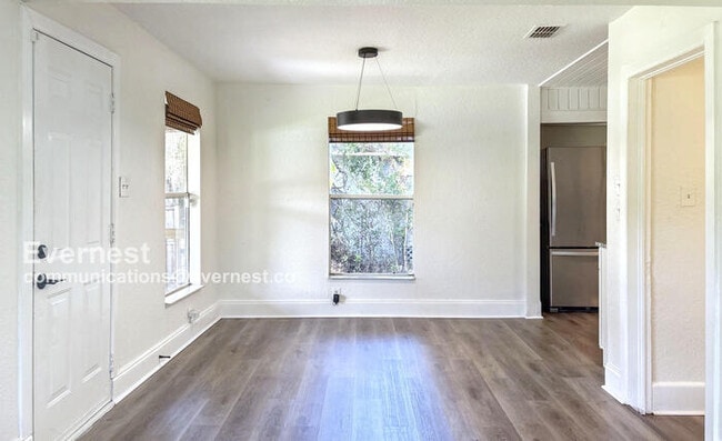 2004 E Ellicott St in Tampa, FL - Building Photo - Building Photo