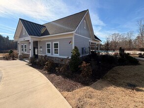 400 Hazy Hls Ln in Garner, NC - Foto de edificio - Building Photo