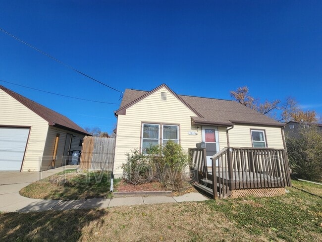 property at 1212 35th St NE