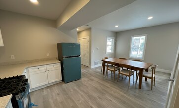 1966 Randall Rd in Cleveland, OH - Building Photo - Building Photo