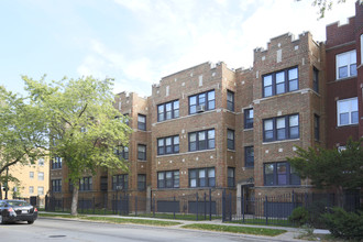 7601-7611 S Yates Blvd in Chicago, IL - Foto de edificio - Building Photo