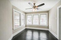 2616 Oakcliff St photo'