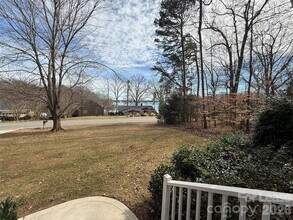 3993 Lake Shore Rd S in Denver, NC - Building Photo - Building Photo