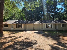 3518 105th St NW, Unit A in Gig Harbor, WA - Building Photo
