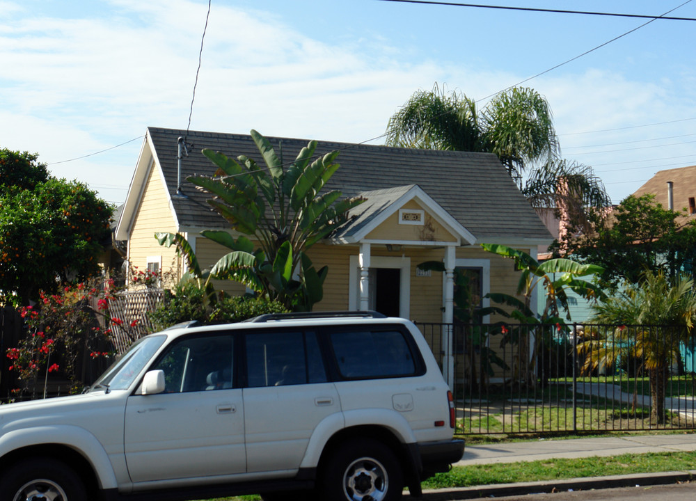 2227 L St in San Diego, CA - Foto de edificio