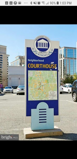 1301 N Courthouse Rd in Arlington, VA - Foto de edificio