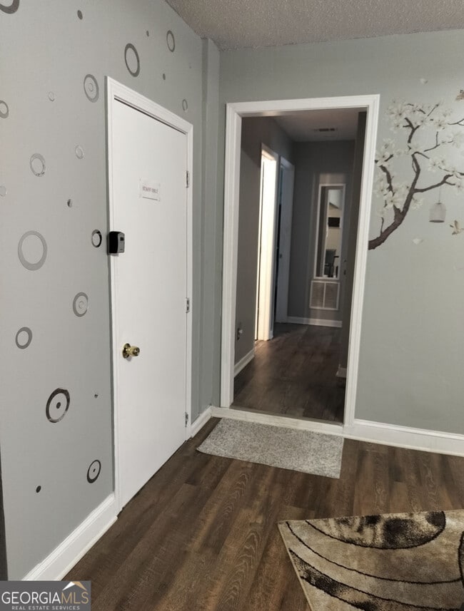 7567 Sugarcreek Dr in Riverdale, GA - Building Photo - Building Photo