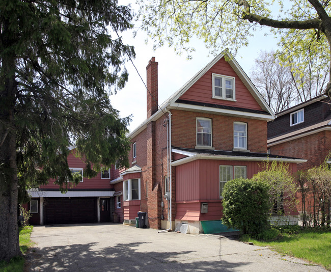 337 Queens Dr in Toronto, ON - Building Photo - Primary Photo