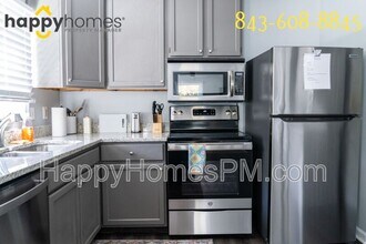 2140 Welch Ave in Charleston, SC - Building Photo - Building Photo