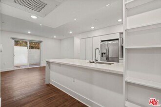 1223 Wellesley Ave in Los Angeles, CA - Building Photo - Building Photo