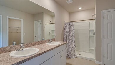 2261 Barrister St in North Port, FL - Building Photo - Building Photo