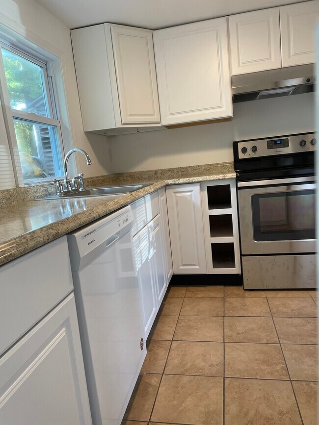 7 Dana Rd Rentals in Pembroke, MA