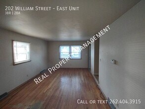 202 William St in Watertown, WI - Building Photo - Building Photo
