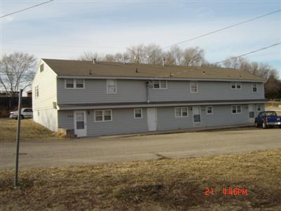 100 W Grandview Dr in Junction City, KS - Building Photo