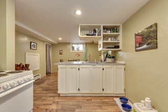 809 W Olive St, Unit Basement Apartment in Bozeman, MT - Building Photo - Building Photo