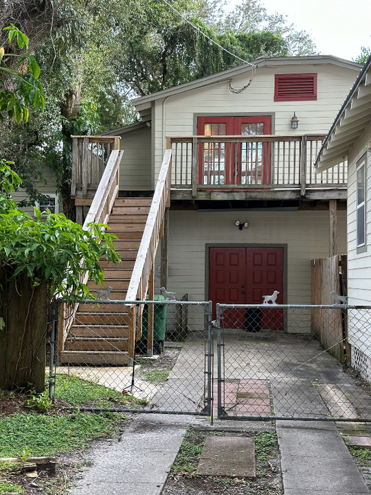 204 Cres in Tampa, FL - Building Photo