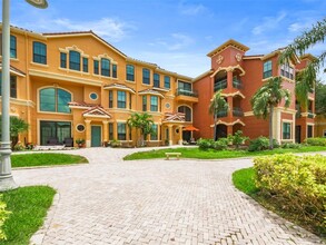 2749 Via Cipriani in Clearwater, FL - Building Photo - Building Photo