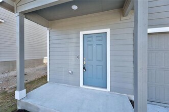 128 Rooster Wy in Jarrell, TX - Building Photo - Building Photo