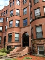 1061 Beacon St, Unit 8 in Brookline, MA - Building Photo