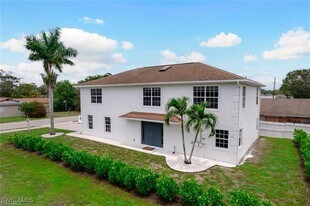 10650 Ragsdale St in Bonita Springs, FL - Building Photo